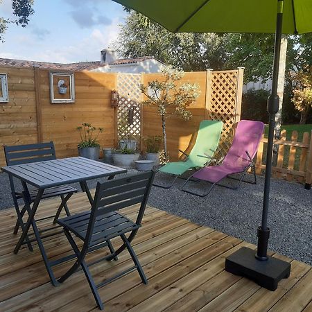 Montbert Au Petit Manoirヴィラ エクステリア 写真